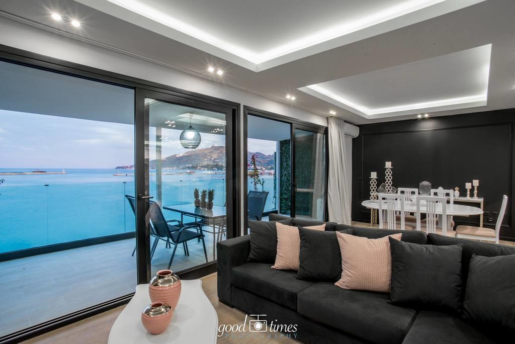 Pineapple Seaside Suite ไซคิย์นธอสทาวน์ ภายนอก รูปภาพ